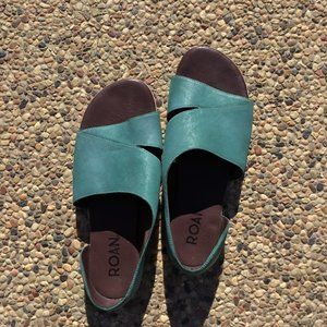 Roan women's size 10